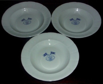 20th century bone china soup plates from the Swedish shipping company JOHNSON LINE. Made by Gustavsberg, Sweden. 