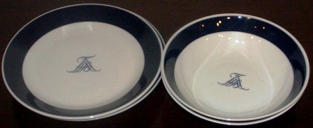 Early 20th century plates from the Finnish shipping company F.Å.A. (Finska Ångfartygs Aktiebolaget). Soup plates and dessert plates. Made by Arabia.  