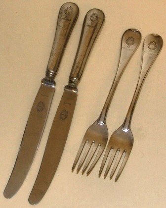 Early 20th century Swedish Navy cutlery from HM SVERIGE. Made in silver by Jernbolaget Eskilstuna (knives with stainless blades).