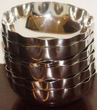 Bowls in stainless steel from the Italian ship S/S Roma.