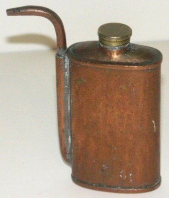 Early 20th century copper lubricating oil can