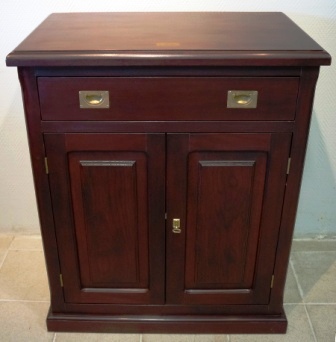 Cabinet in mahogany from the Italian liner M/N G. Verdi. Double door, 1 detachable shelf, 1 drawer. 