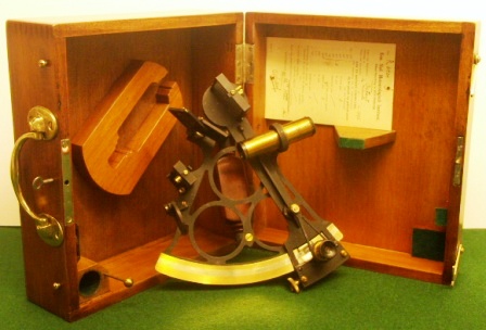 Late 19th century octant in original mahogany case. Maker unknown. Adjusted by Kon. Ned. Meteorologisch Instituut, Rotterdam 26th May 1930, circle frame, silver scale and a vernier with a magnifier to assist scale readings, one telescope and one sun-filter. 