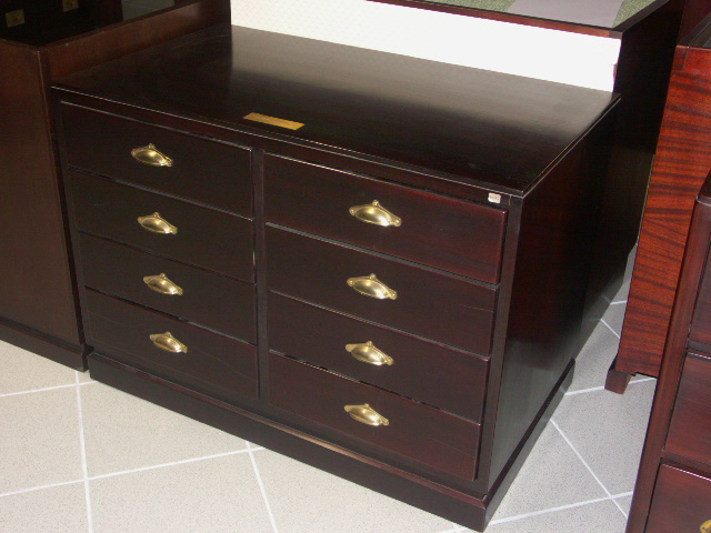 Chest of eight drawers in mahogany and brass from the Italian liner M/N G. Verdi.