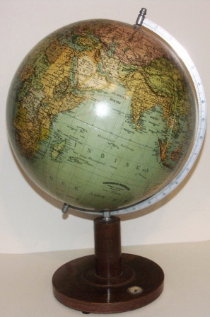 1920's/1930's Columbus globe with compass. Made by Edwin Hammar, Stockholm. 