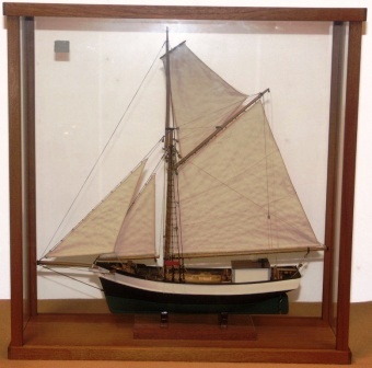 20th century built model depicting the Finnish cutter GARD of Kimito. Mounted in case.