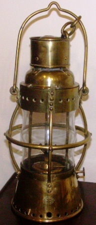 Early 20th century kerosene lamp in brass, made by Karlskrona Lampfabrik, Sweden.