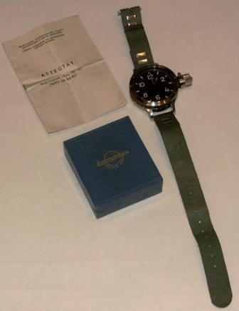 20th century Russian diving watch, no 8476 in original box. Incl description and certificate dated 1968. 