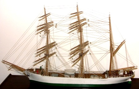 Early 20th century sailor-made block model depicting a 3-masted barque