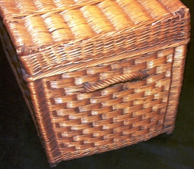 Early 20th century intertwined traveller trunks